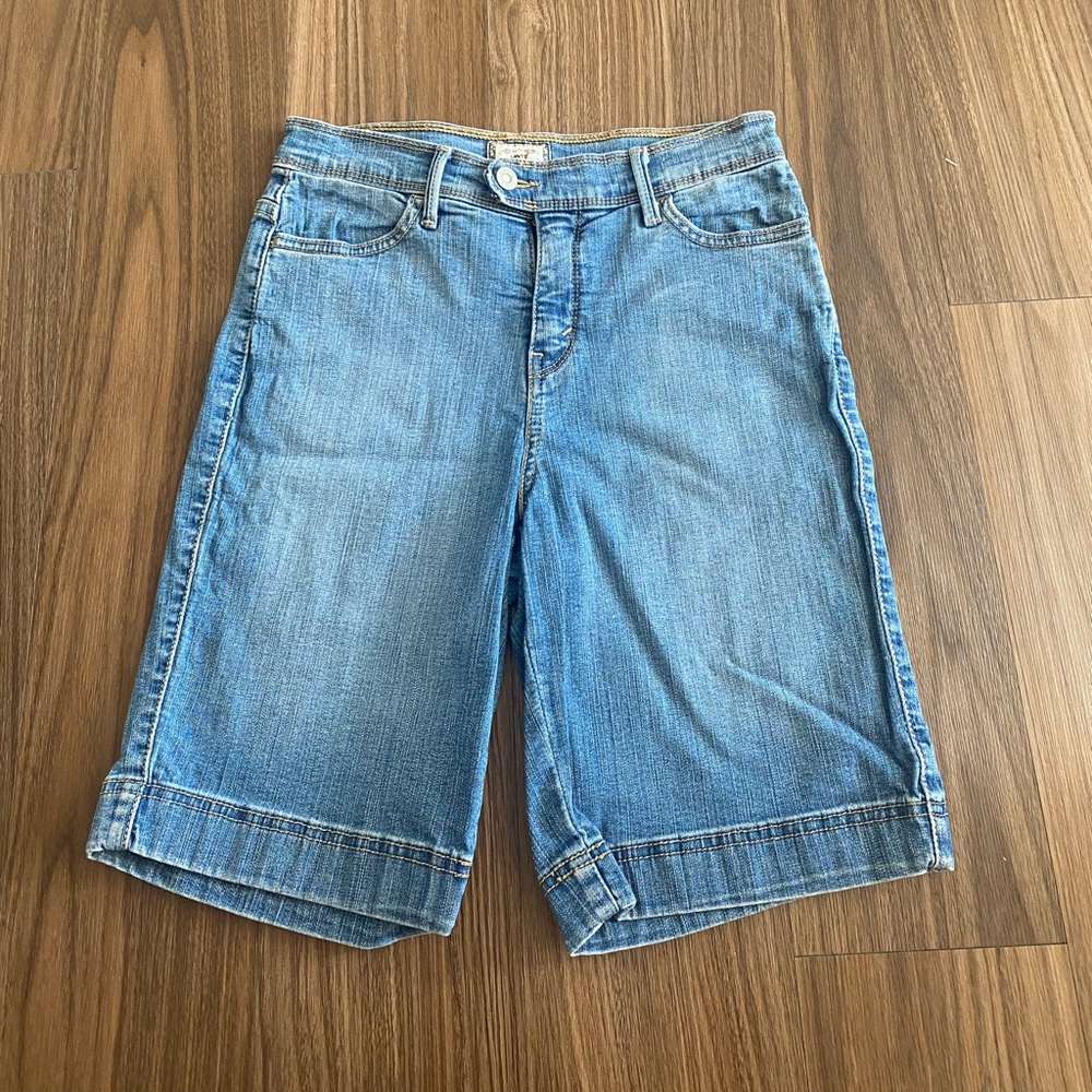 Levi’s 512 Bermuda Shorts